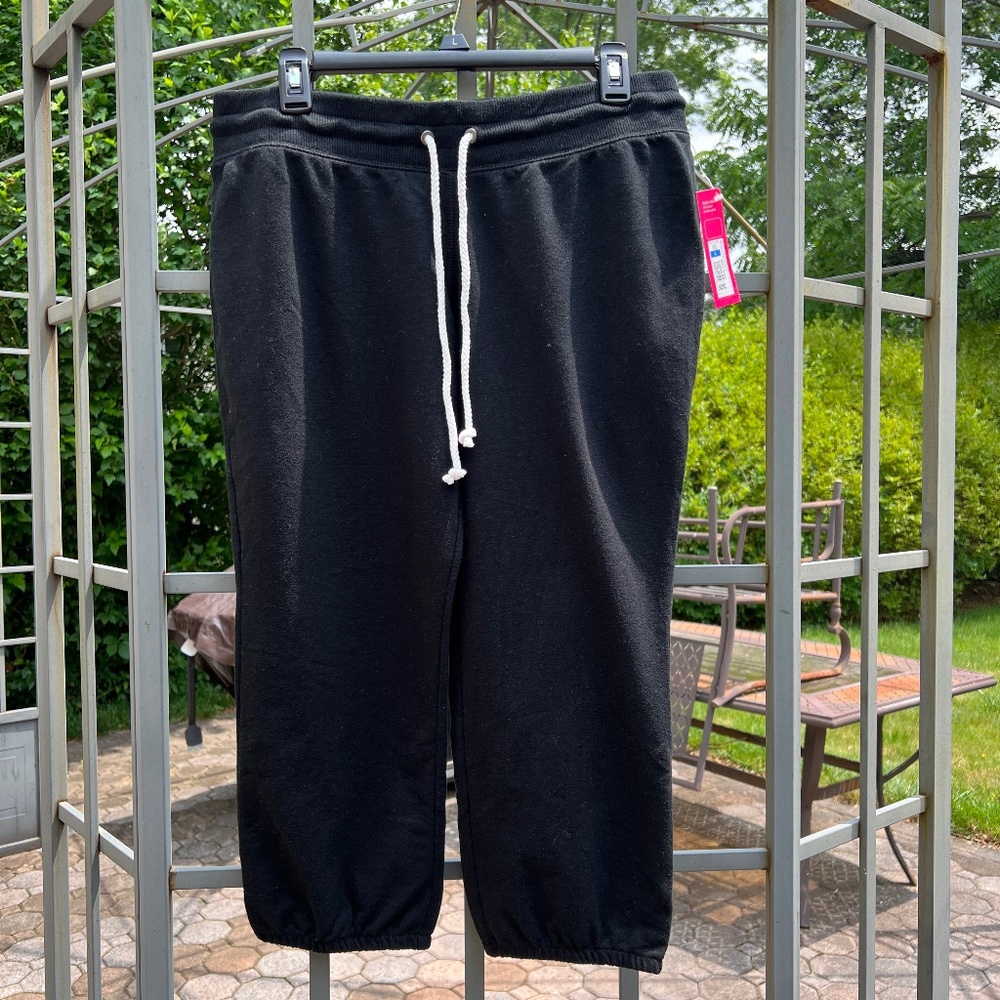 NWT Cropped Loungewear Pants - Size L